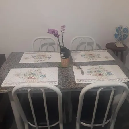 Apartamento Praia da Enseada Guarujá Localização Ótima-2